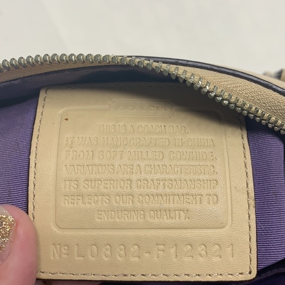 Coach F12321 Tan Pebbled Leather - Picture 8 of 8